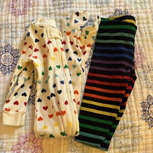 Primary bundle! 3-6 mo 🌈 stripe legging, 6-9 month zip up footie 🌈 hearts